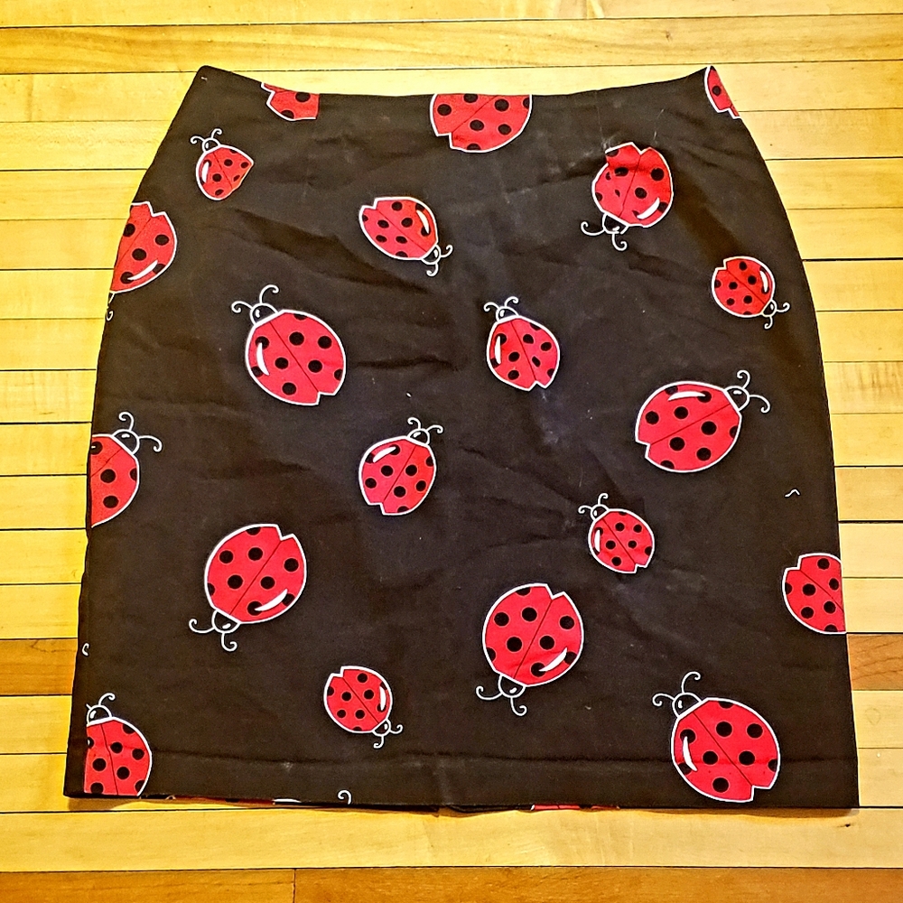 Ladybug Print Mini Skirt, size 14